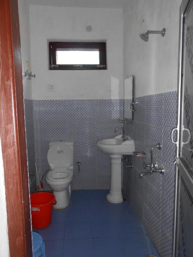 Mohinder & Mohindra Home Stay Bīr Buitenkant foto