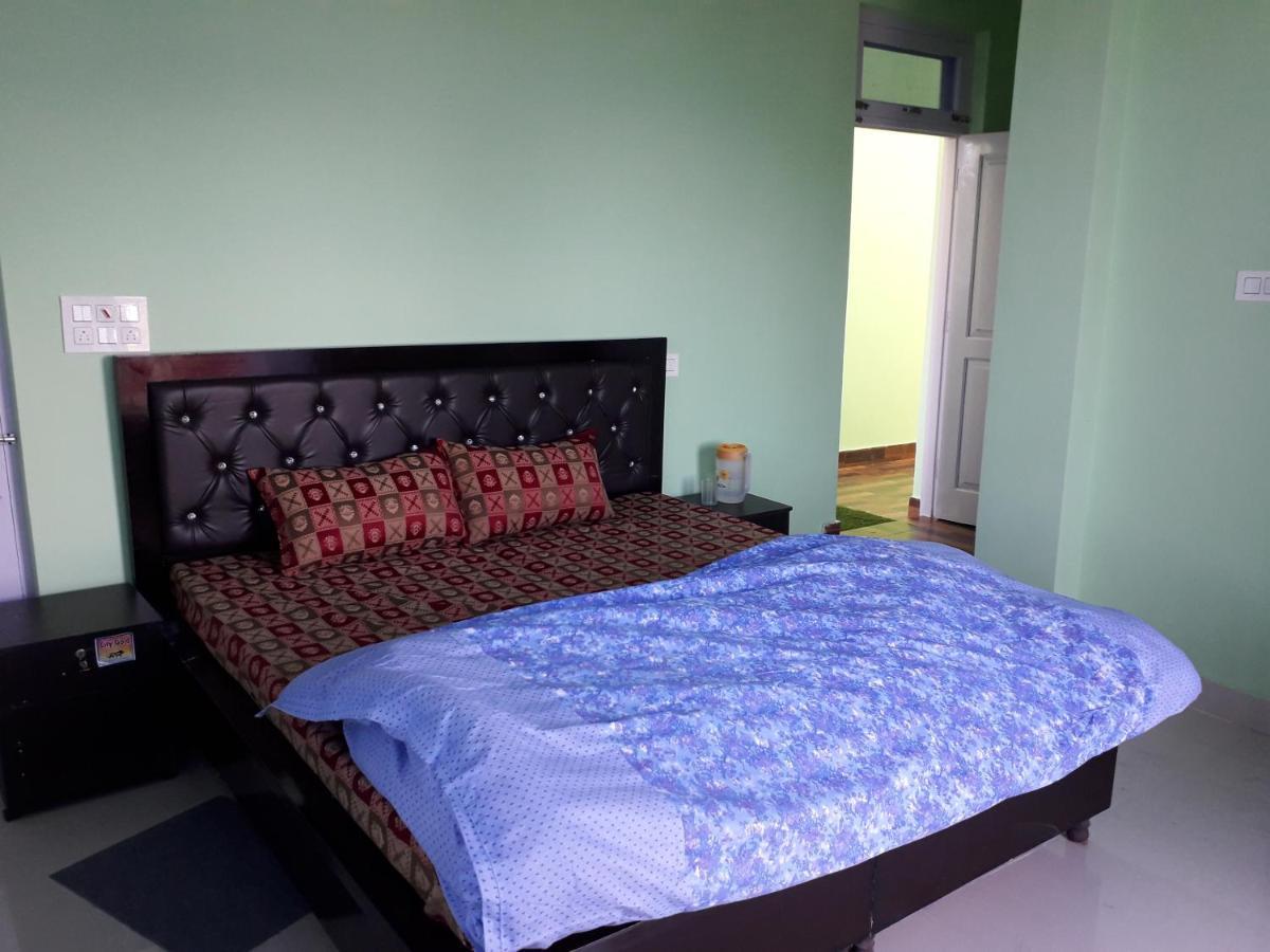 Mohinder & Mohindra Home Stay Bīr Buitenkant foto