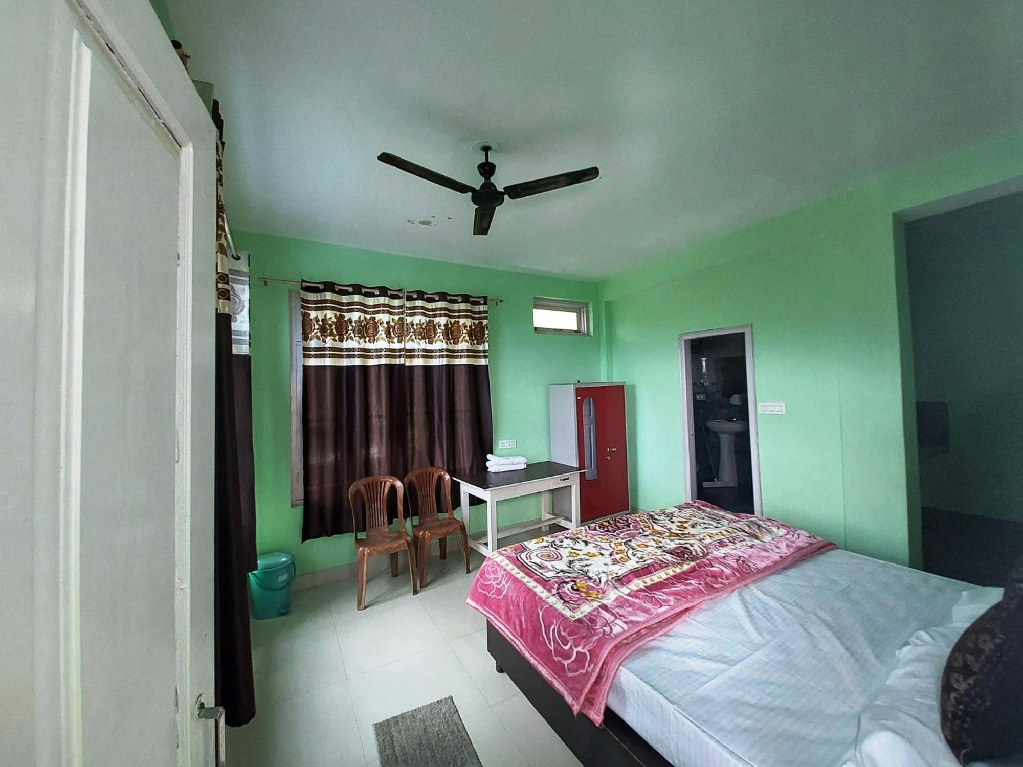 Mohinder & Mohindra Home Stay Bīr Buitenkant foto