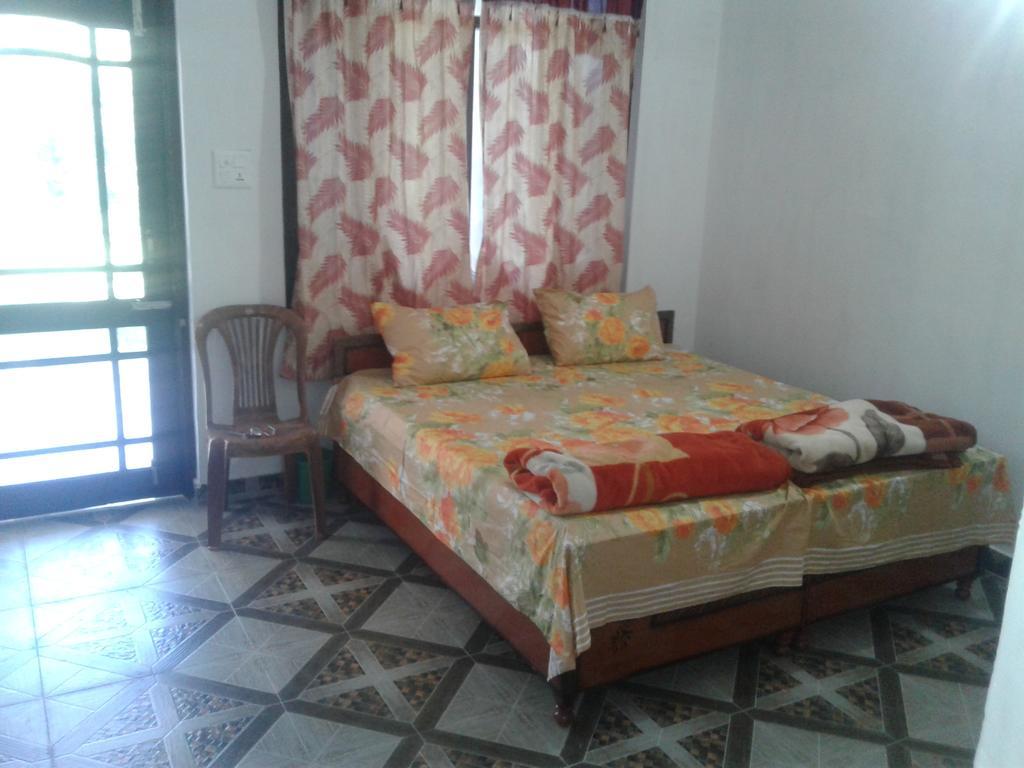 Mohinder & Mohindra Home Stay Bīr Buitenkant foto