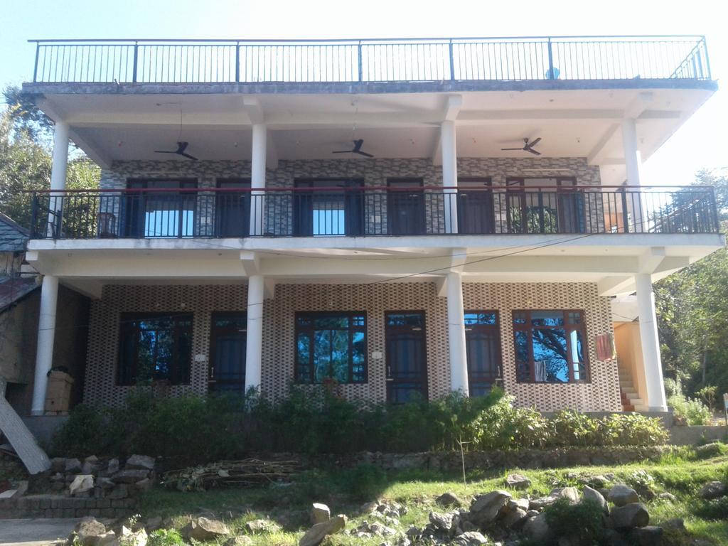 Mohinder & Mohindra Home Stay Bīr Buitenkant foto